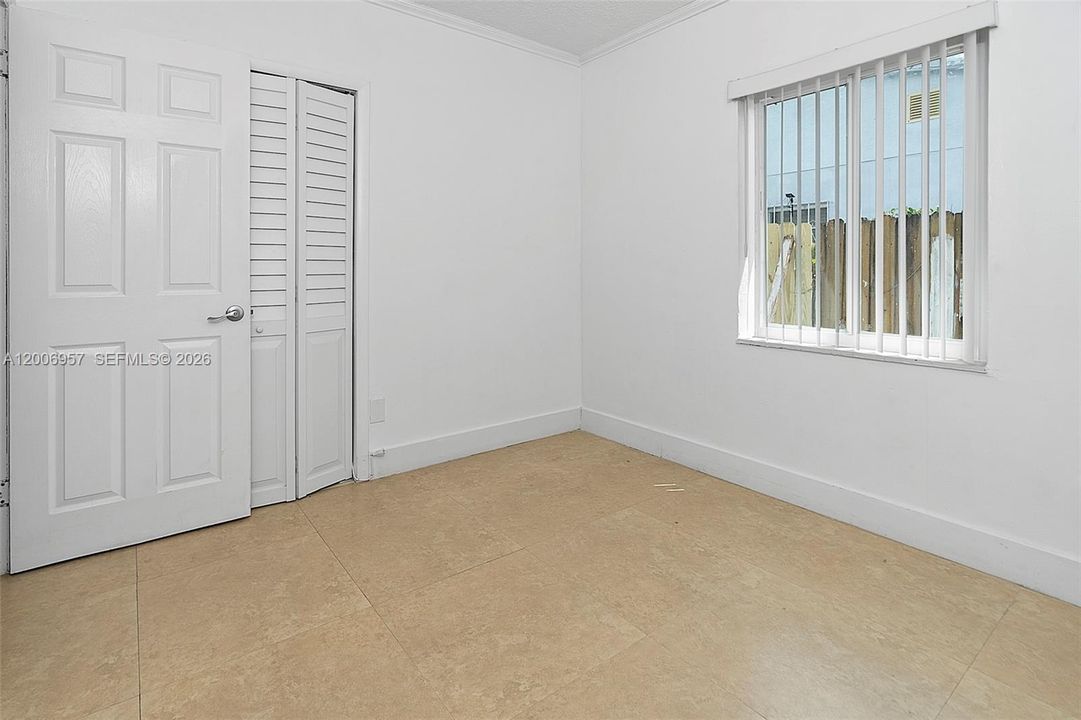 Activo con contrato: $585,000 (3 camas, 1 baños, 825 Pies cuadrados)