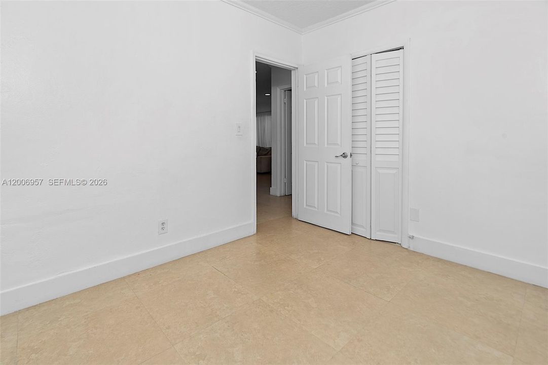 Activo con contrato: $585,000 (3 camas, 1 baños, 825 Pies cuadrados)