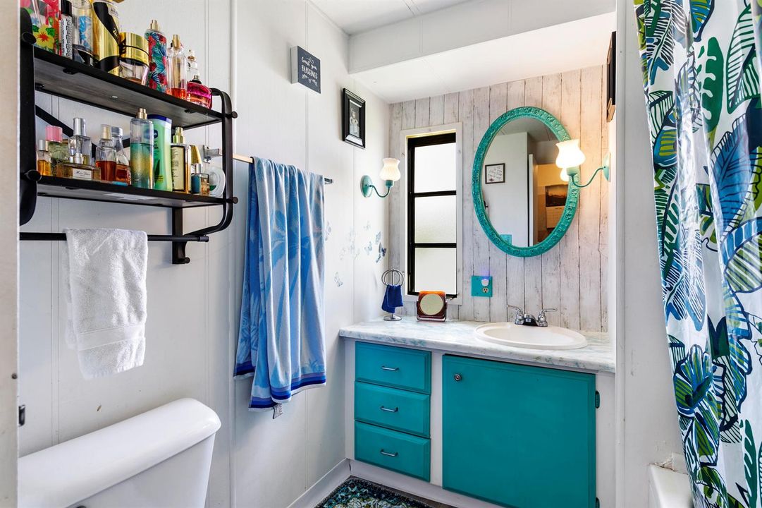 37012bathroom
