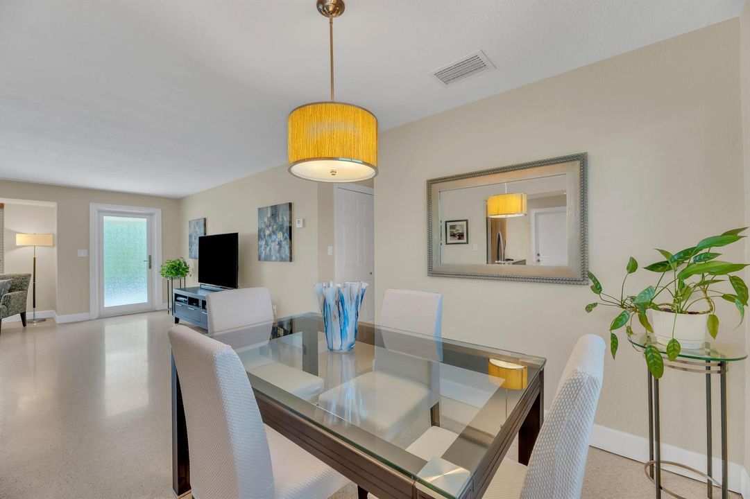 2401 NE 17th Terrace-9