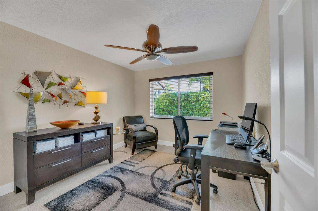 2401 NE 17th Terrace-22