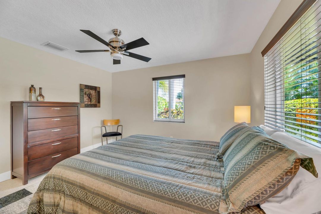 2401 NE 17th Terrace-27