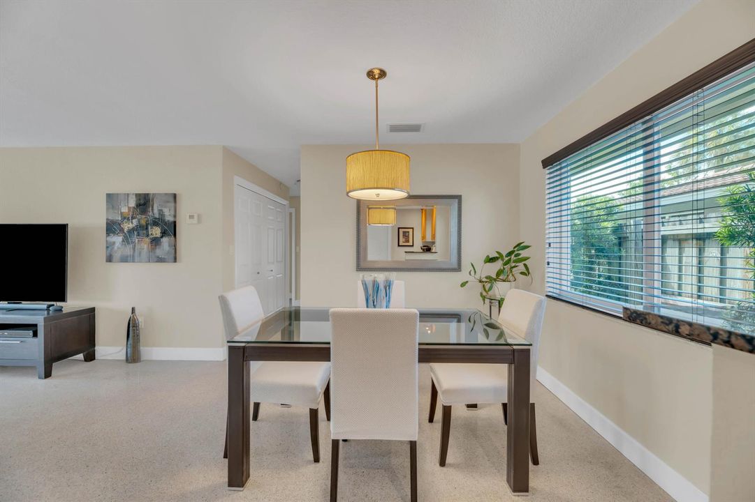2401 NE 17th Terrace-10