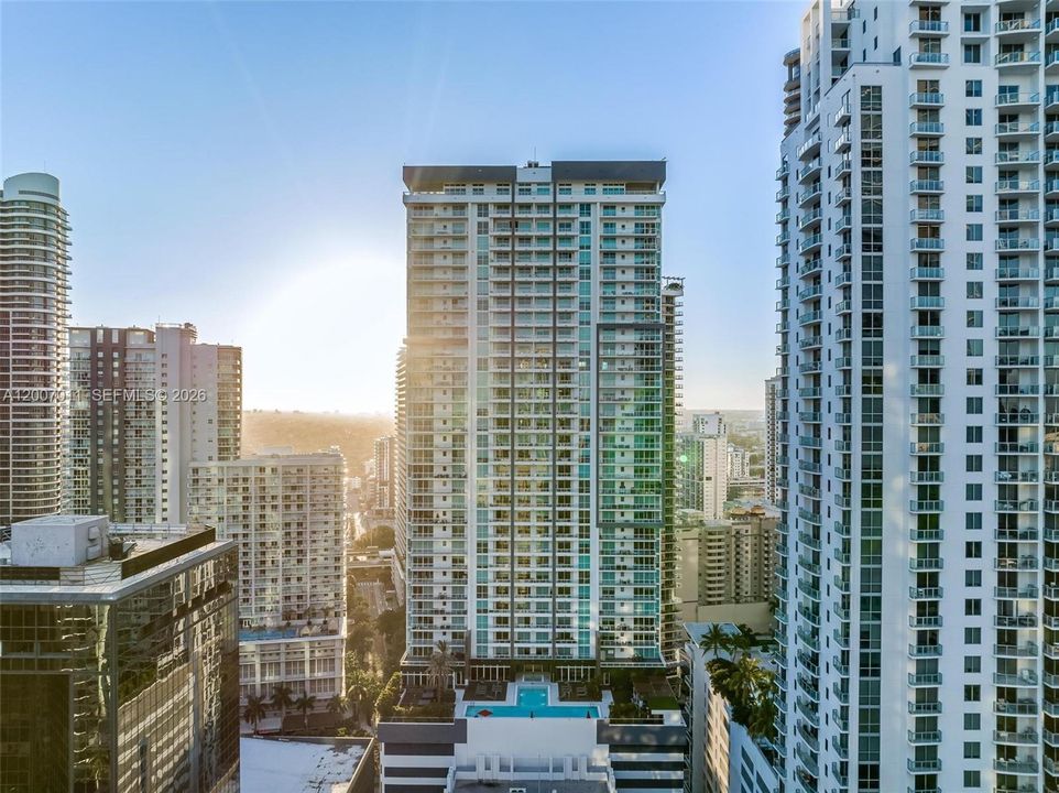 For Sale: $489,000 (1 beds, 1 baths, 849 Square Feet)
