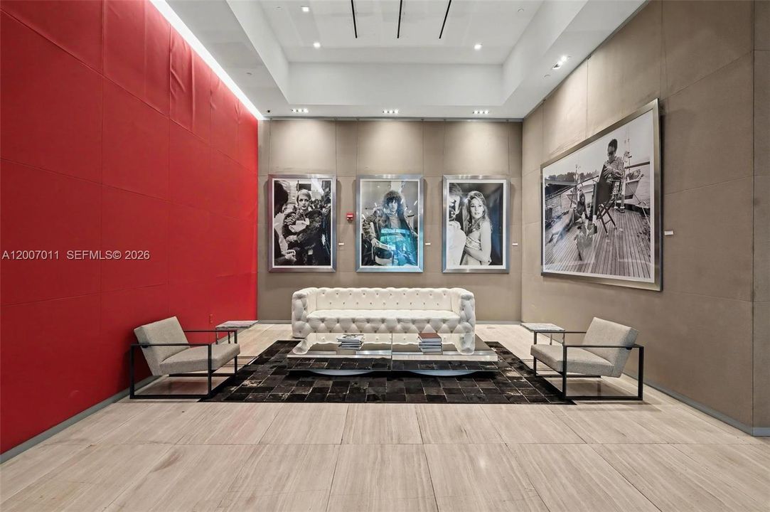 For Sale: $489,000 (1 beds, 1 baths, 849 Square Feet)