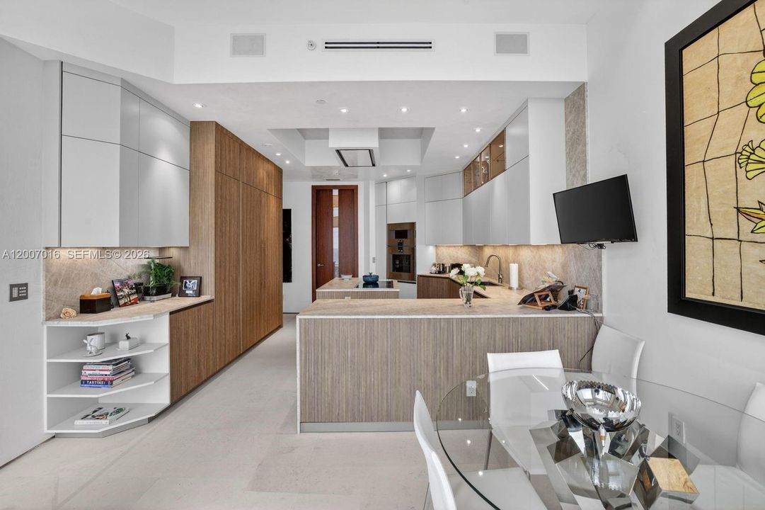 For Sale: $5,800,000 (5 beds, 4 baths, 4930 Square Feet)