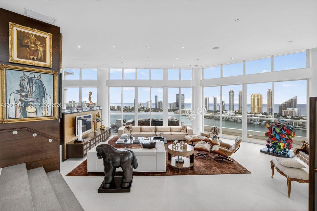 For Sale: $5,800,000 (5 beds, 4 baths, 4930 Square Feet)