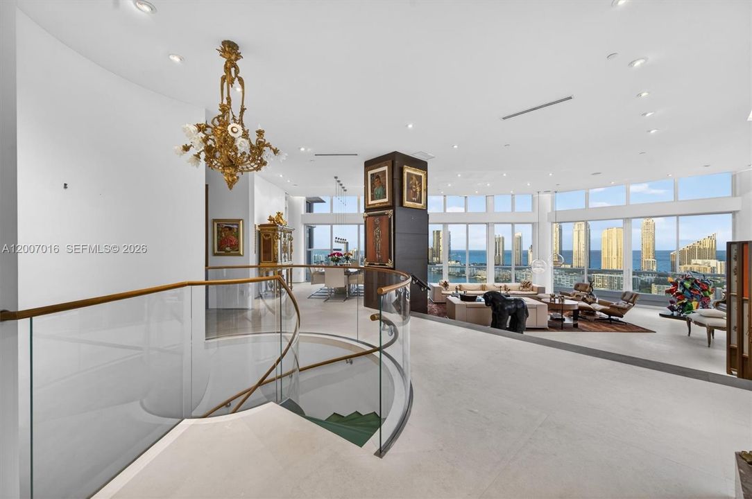 For Sale: $5,800,000 (5 beds, 4 baths, 4930 Square Feet)