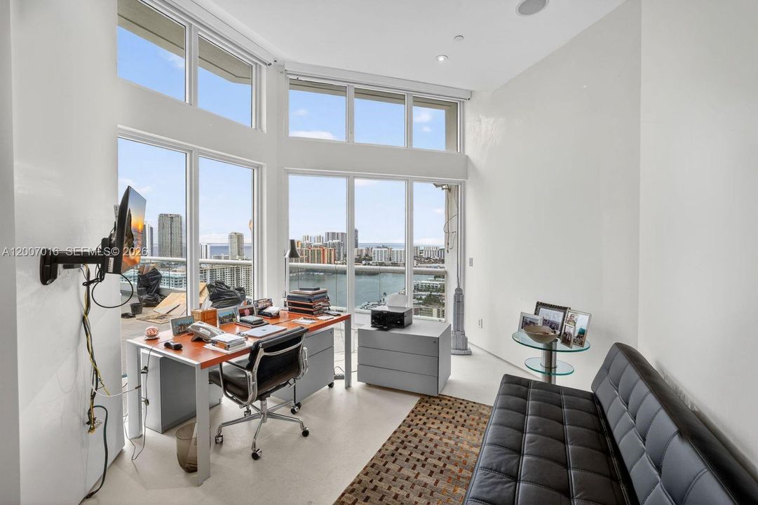 For Sale: $5,800,000 (5 beds, 4 baths, 4930 Square Feet)