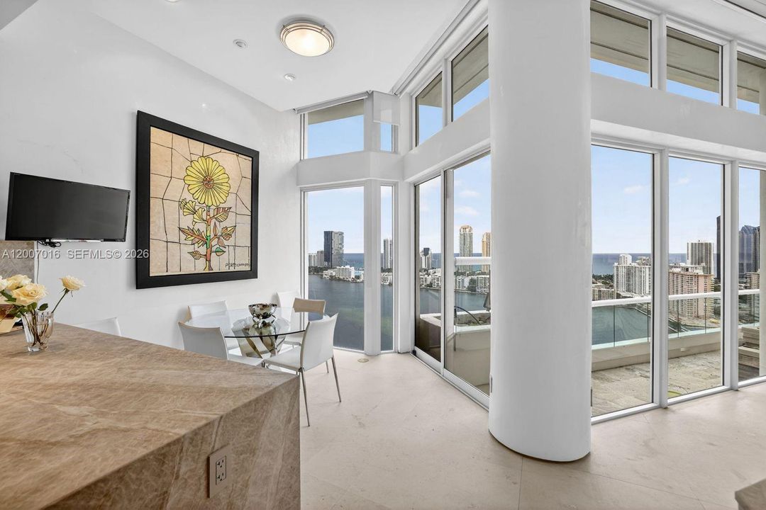 For Sale: $5,800,000 (5 beds, 4 baths, 4930 Square Feet)
