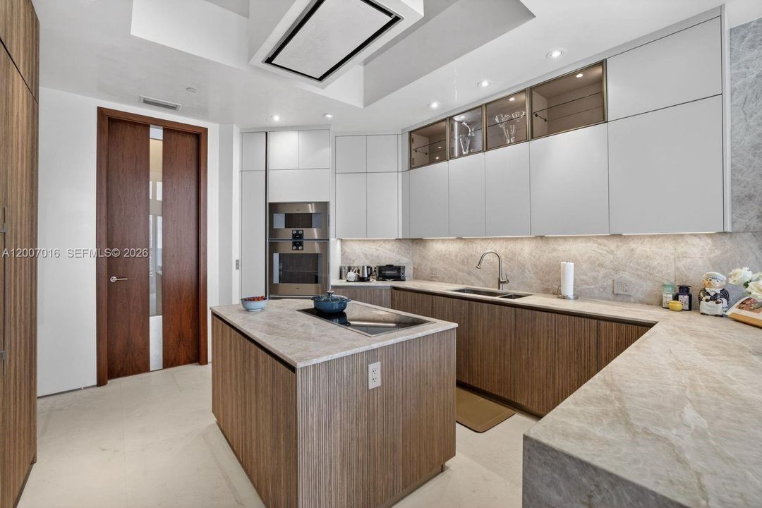 For Sale: $5,800,000 (5 beds, 4 baths, 4930 Square Feet)