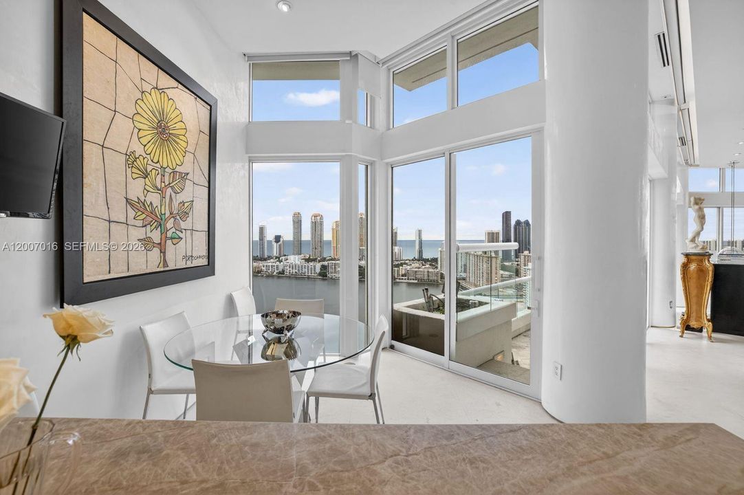 For Sale: $5,800,000 (5 beds, 4 baths, 4930 Square Feet)