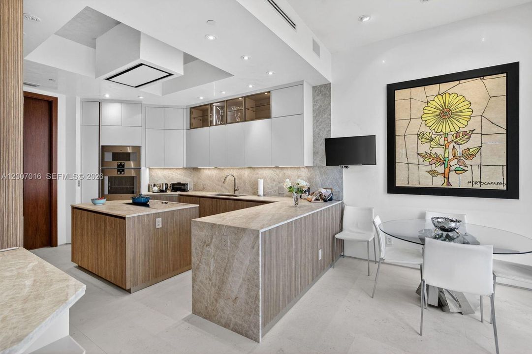 For Sale: $5,800,000 (5 beds, 4 baths, 4930 Square Feet)
