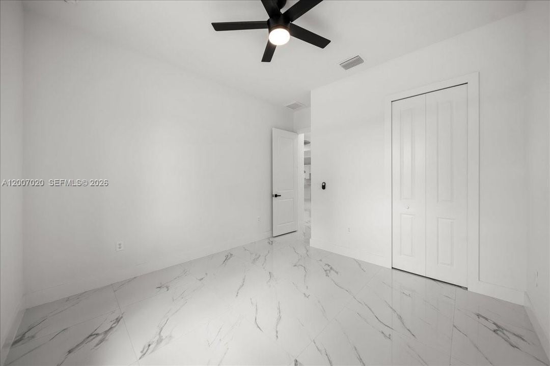 For Sale: $349,999 (4 beds, 2 baths, 1842 Square Feet)