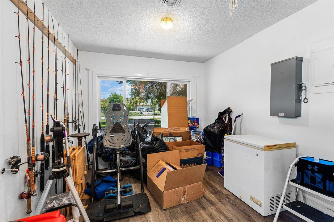 010-1524877thPlaceNorth-TheAcreage-FL-33