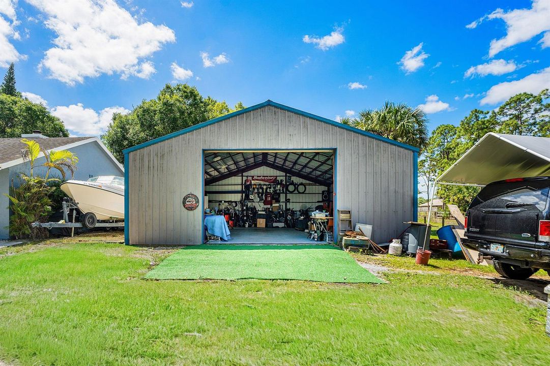 005-1524877thPlaceNorth-TheAcreage-FL-33