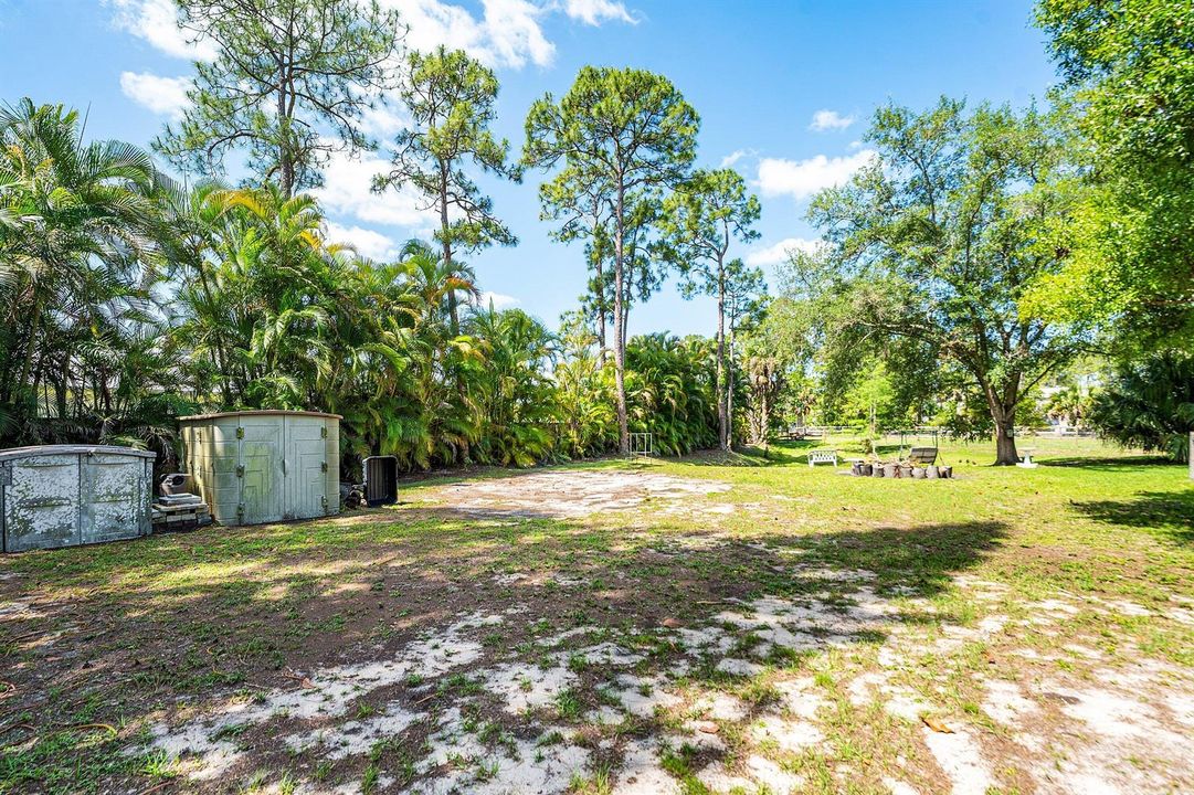 028-1524877thPlaceNorth-TheAcreage-FL-33