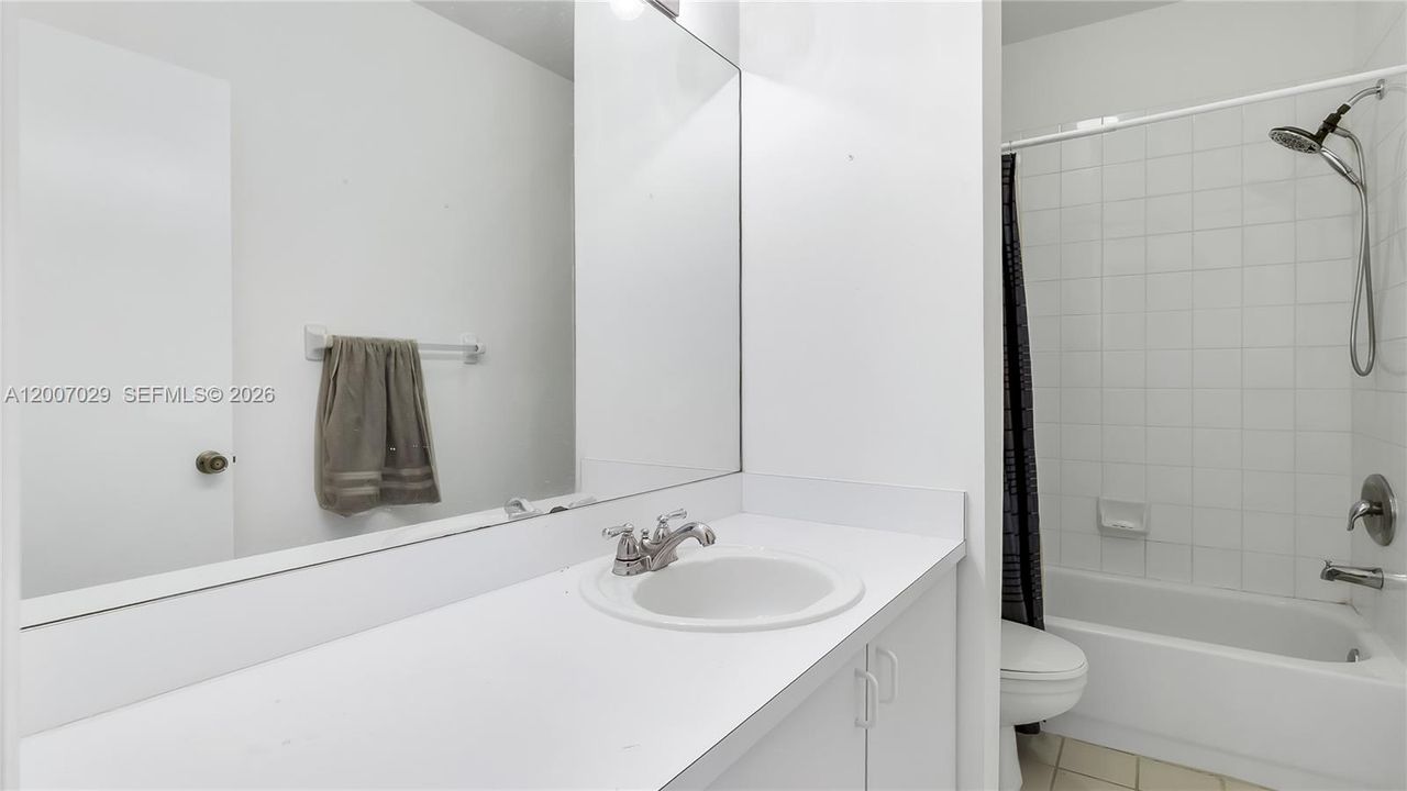 En Venta: $380,000 (3 camas, 2 baños, 1522 Pies cuadrados)