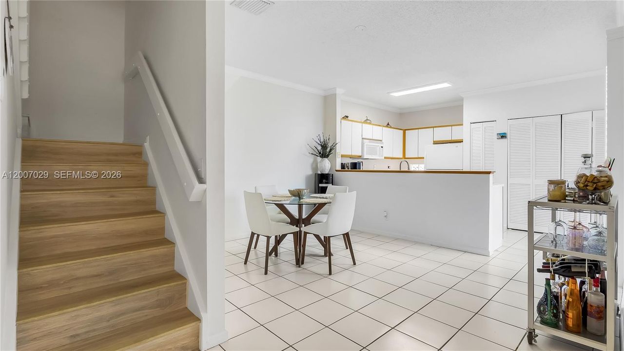 En Venta: $380,000 (3 camas, 2 baños, 1522 Pies cuadrados)