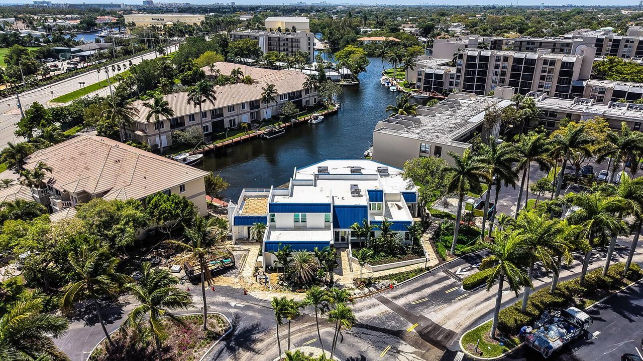 Aerial View/Clubhouse