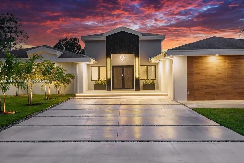 For Rent: $10,500 (4 beds, 3 baths, 0 Square Feet)