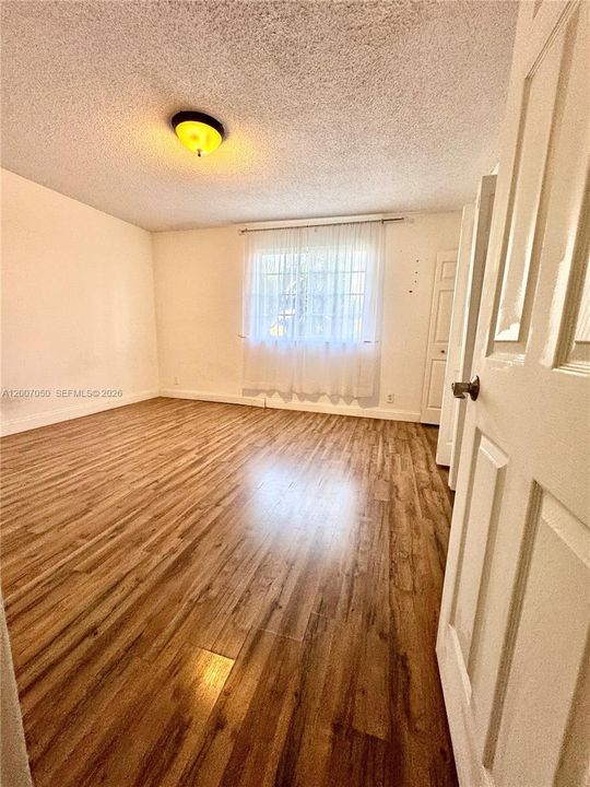 В аренду: $3,500 (3 спален, 2 ванн, 1443 Квадратных фут)