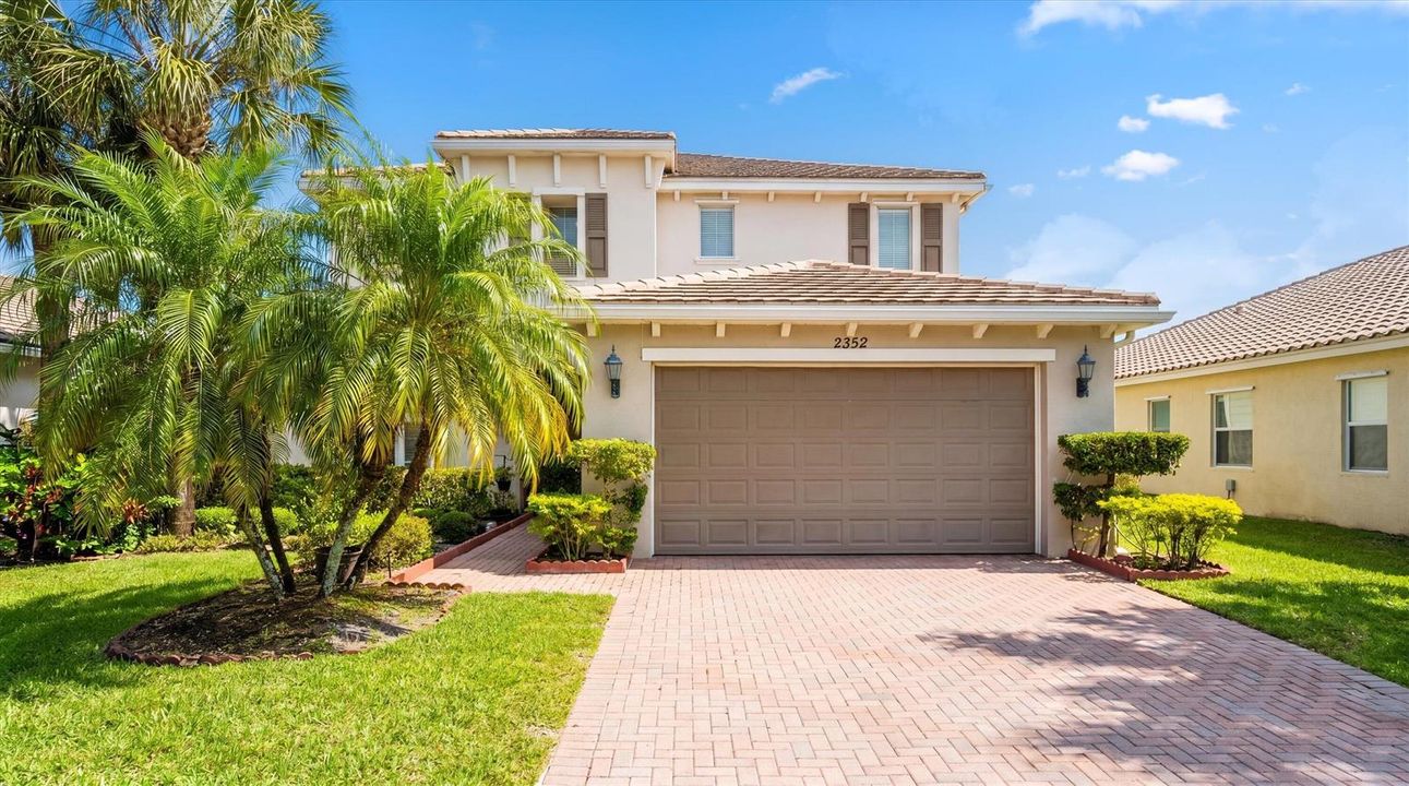 01-2352 Bellarosa Circle