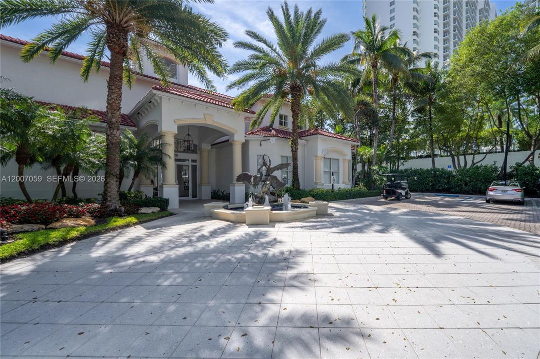 Active With Contract: $590,000 (3 beds, 2 baths, 1320 Square Feet)