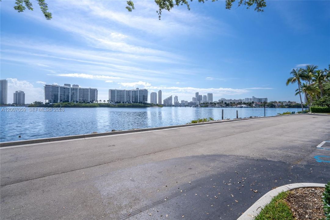 Active With Contract: $590,000 (3 beds, 2 baths, 1320 Square Feet)
