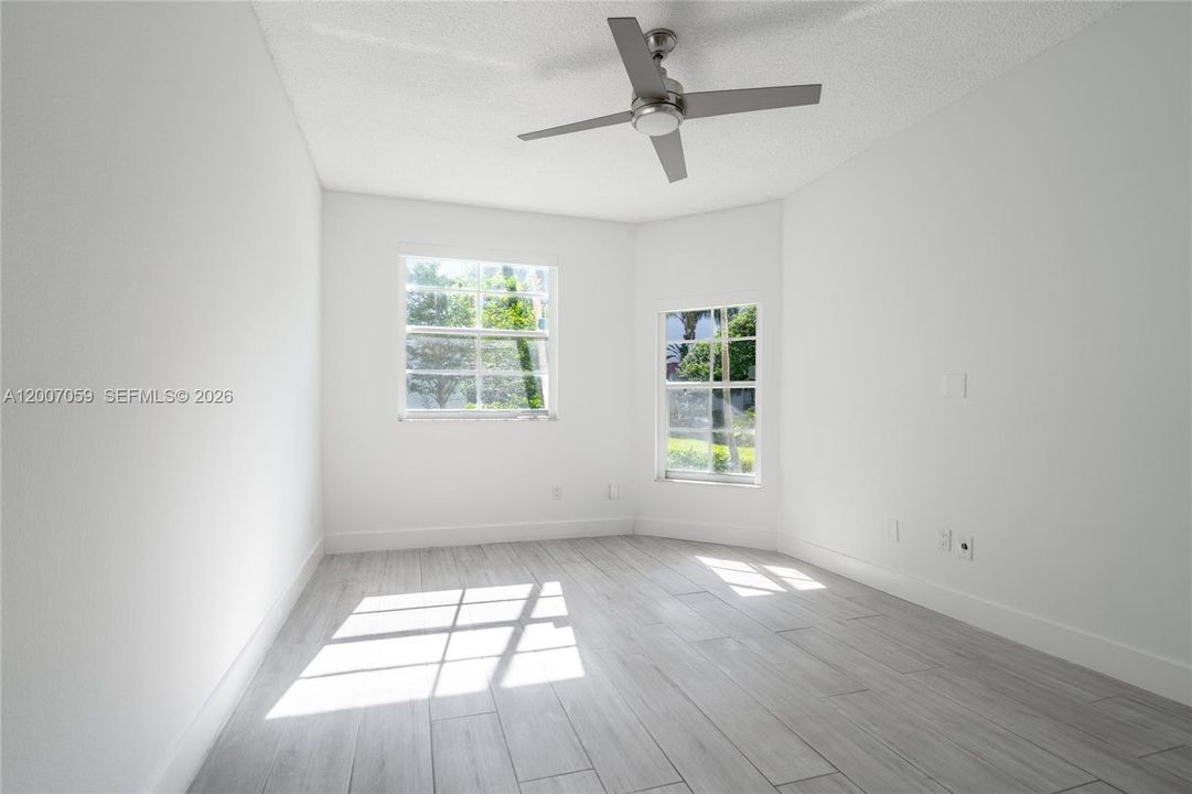 Active With Contract: $590,000 (3 beds, 2 baths, 1320 Square Feet)