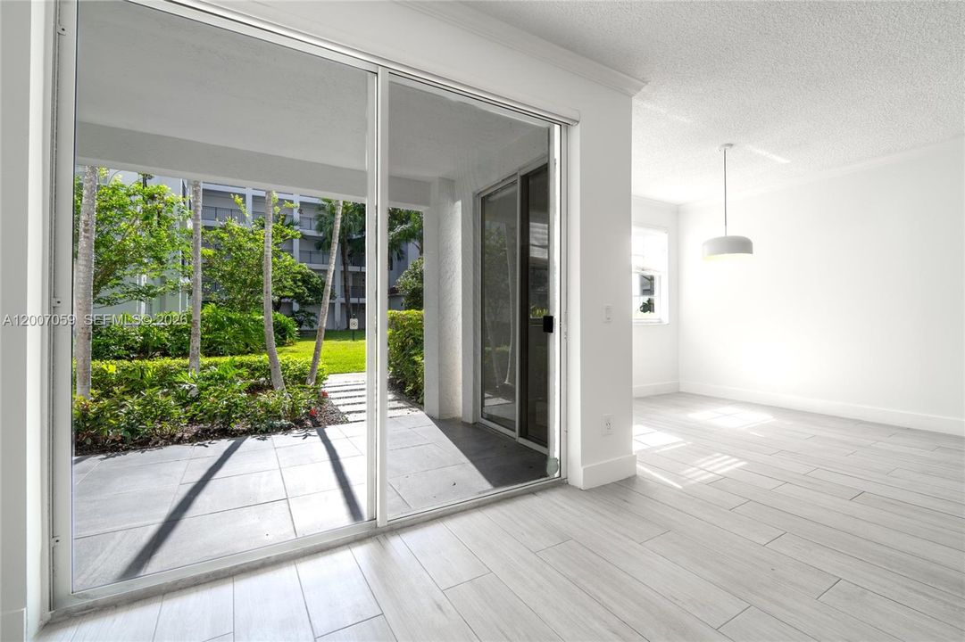 Active With Contract: $590,000 (3 beds, 2 baths, 1320 Square Feet)
