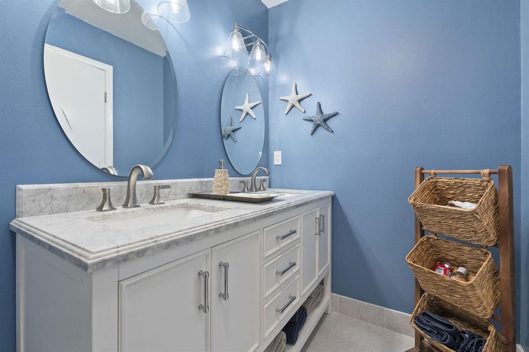 OWNERS BATH
