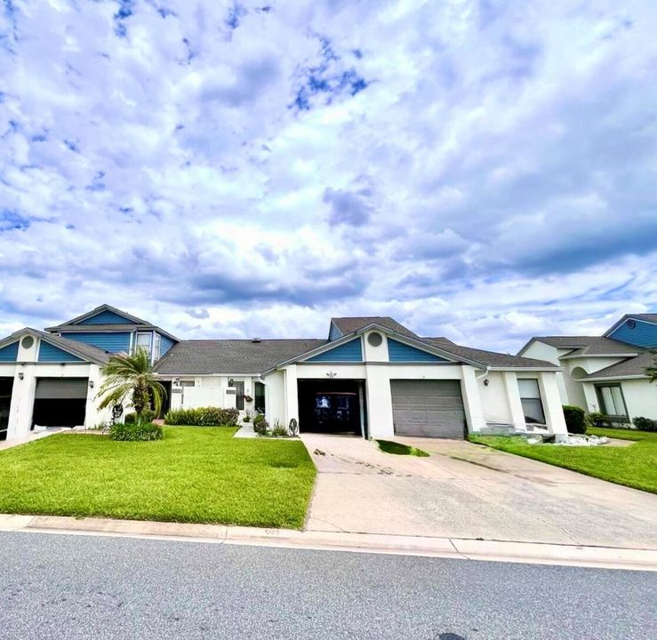 29 Lakepointe front3