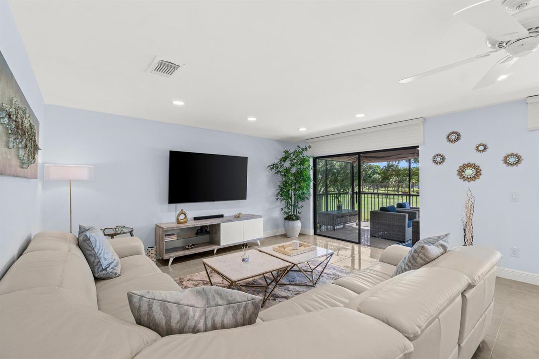 013-5WestgateLane-BoyntonBeach-FL-33436-