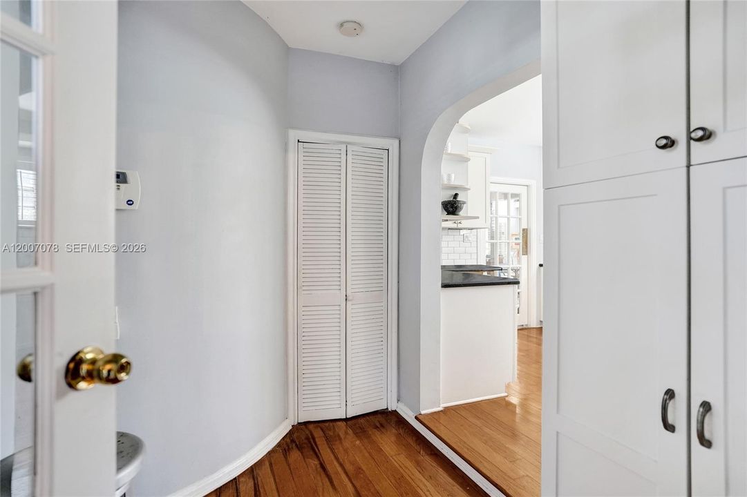 Active With Contract: $1,499,000 (4 beds, 4 baths, 2380 Square Feet)