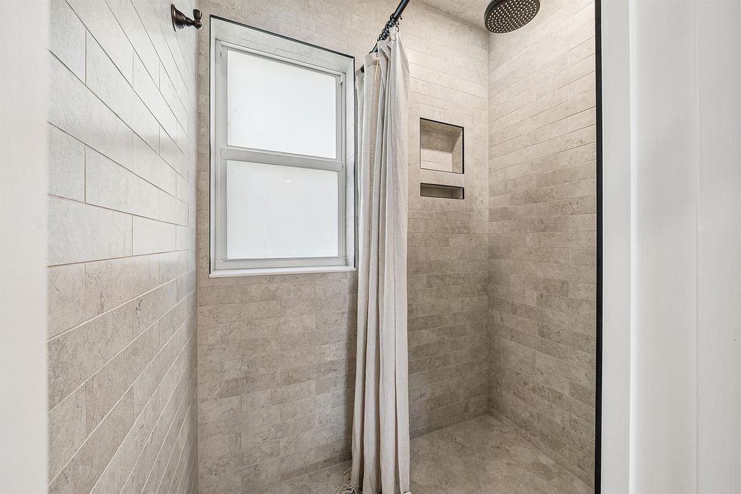 Guest shower