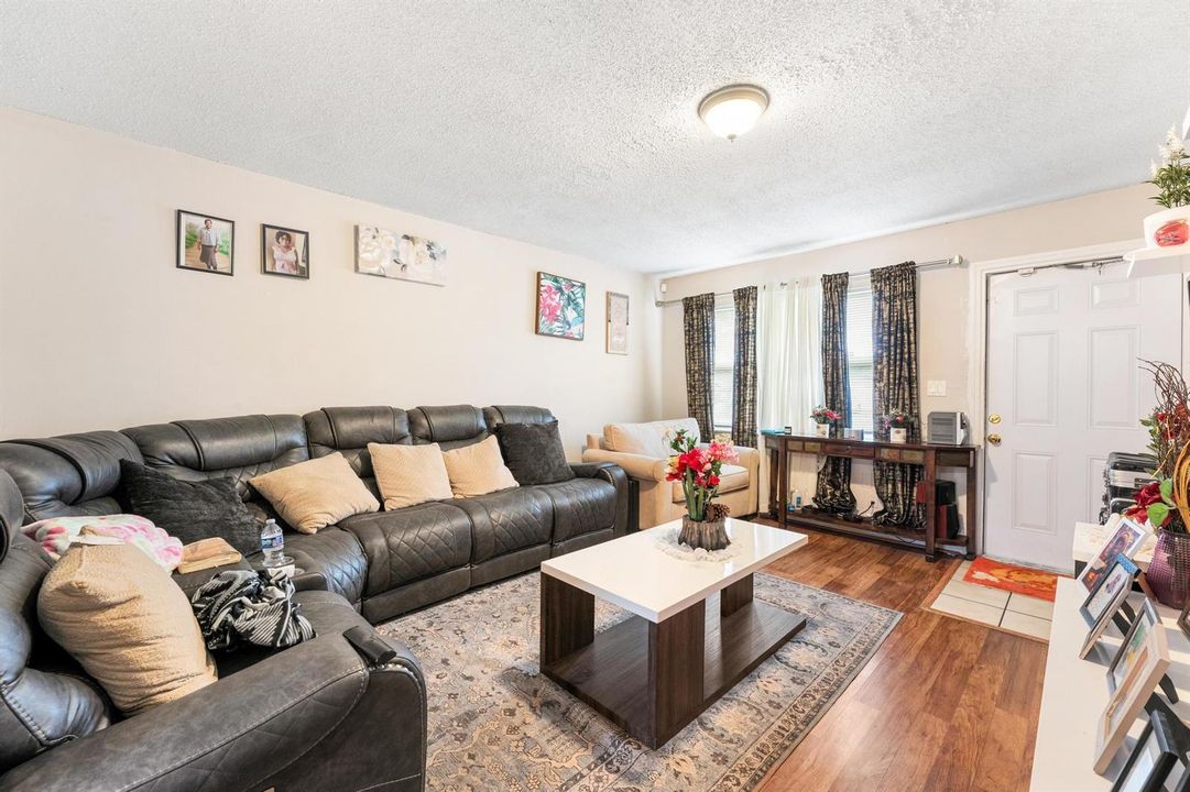 Duplex 2 Living Room