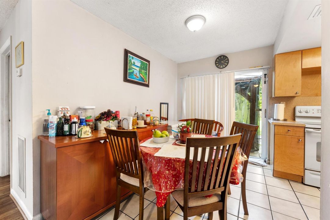 Duplex 2 Dinning Room