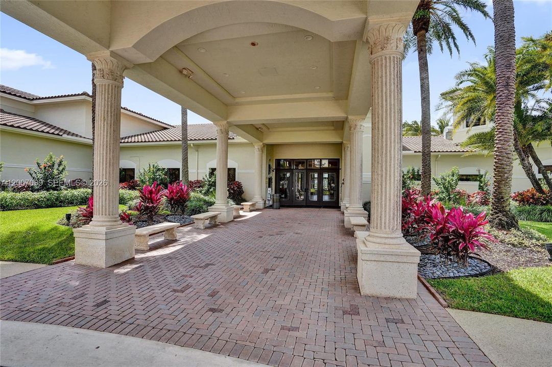For Sale: $550,000 (3 beds, 2 baths, 2099 Square Feet)