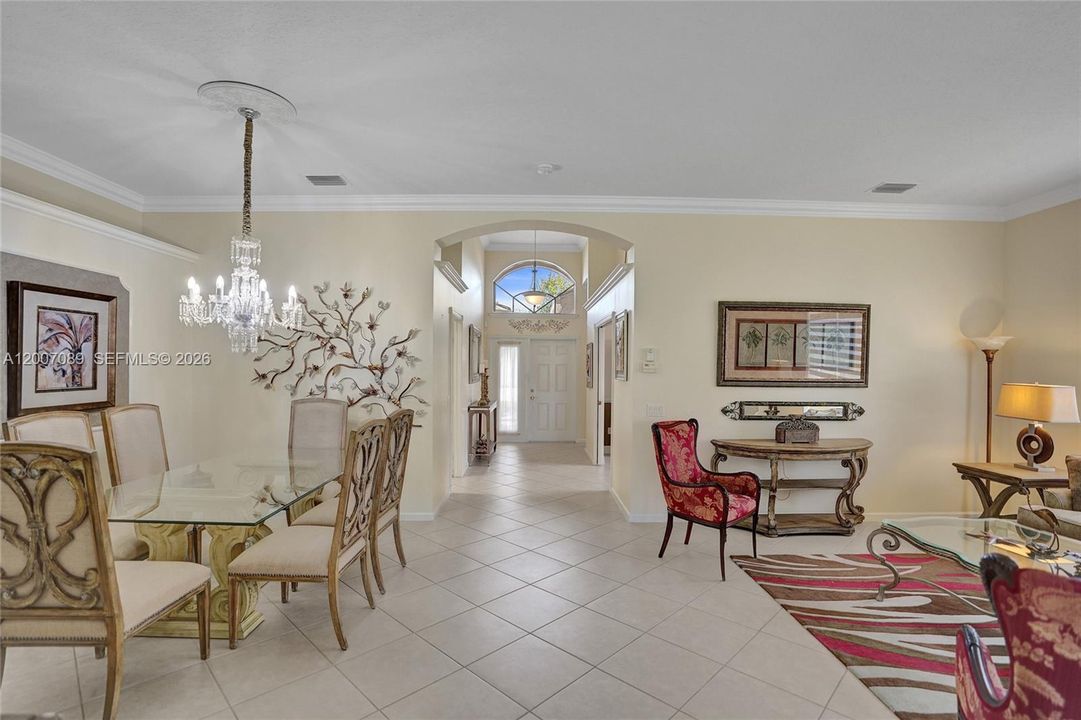 For Sale: $550,000 (3 beds, 2 baths, 2099 Square Feet)