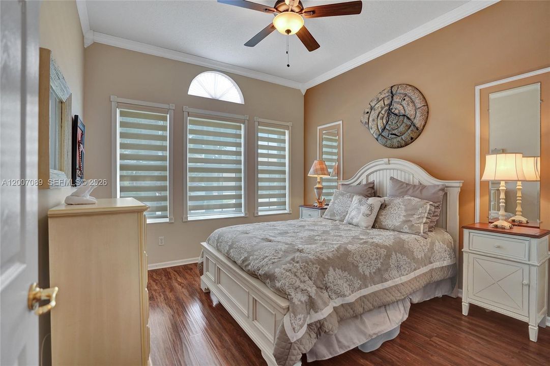 For Sale: $550,000 (3 beds, 2 baths, 2099 Square Feet)