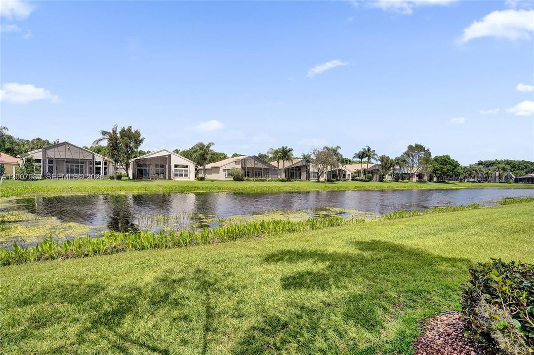 For Sale: $550,000 (3 beds, 2 baths, 2099 Square Feet)
