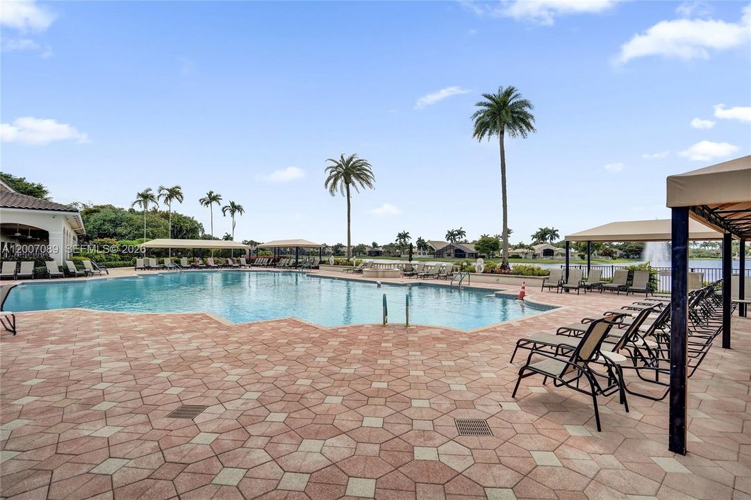 For Sale: $550,000 (3 beds, 2 baths, 2099 Square Feet)