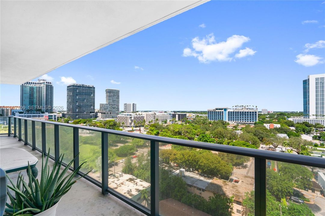 En Venta: $599,000 (2 camas, 2 baños, 1141 Pies cuadrados)