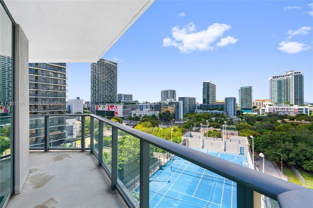 En Venta: $599,000 (2 camas, 2 baños, 1141 Pies cuadrados)