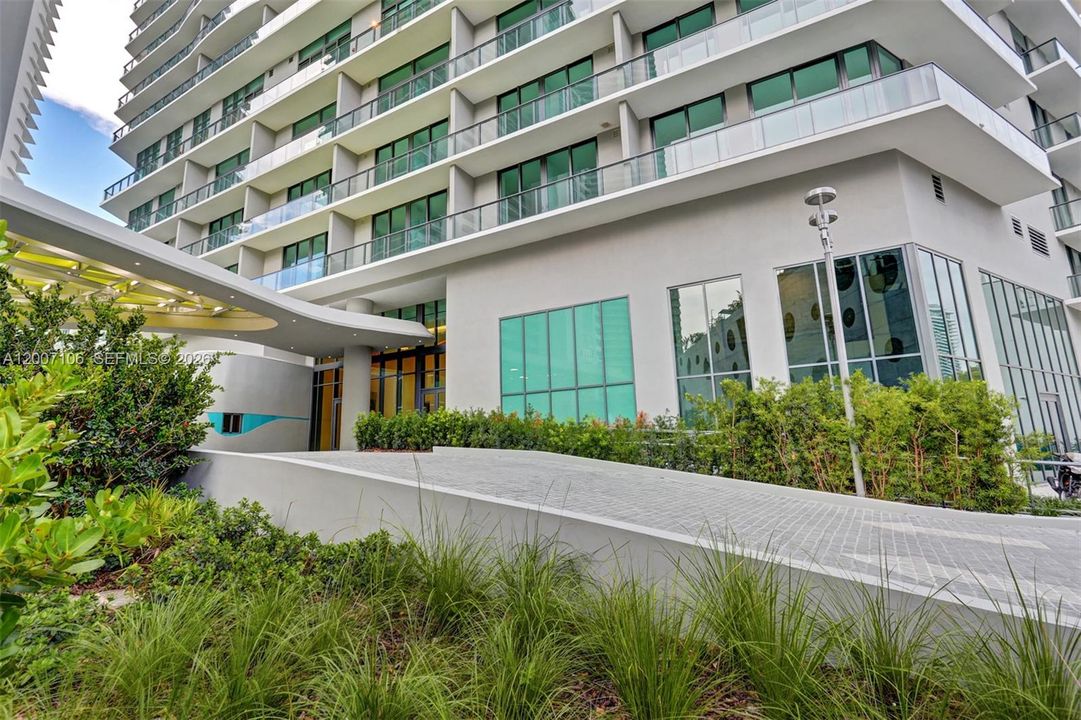 En Venta: $599,000 (2 camas, 2 baños, 1141 Pies cuadrados)