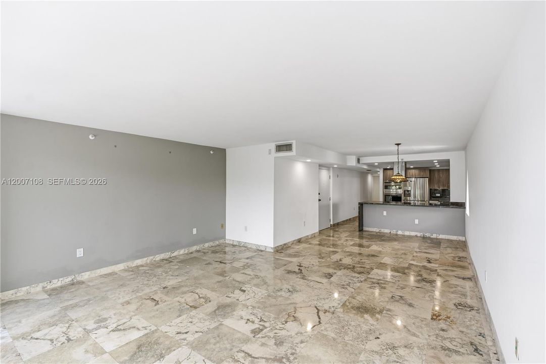 Recently Sold: $569,000 (2 beds, 2 baths, 1360 Square Feet)