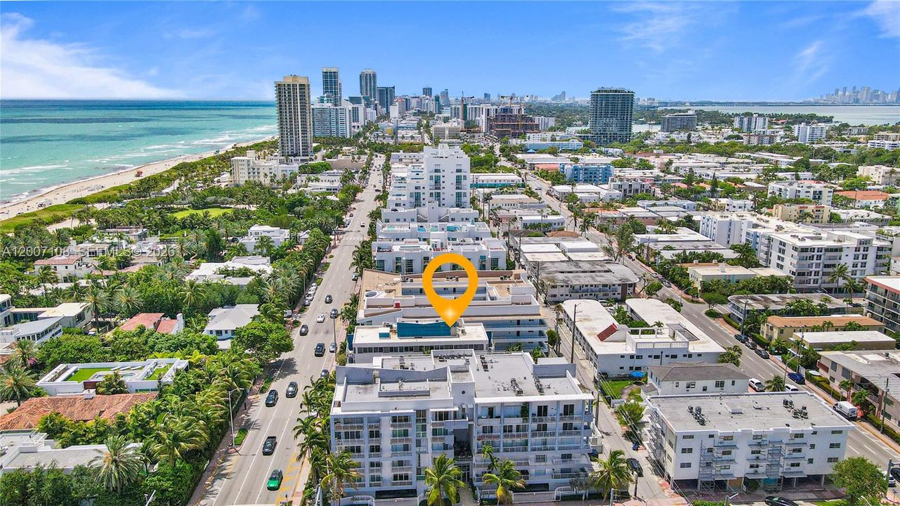 Recently Sold: $569,000 (2 beds, 2 baths, 1360 Square Feet)