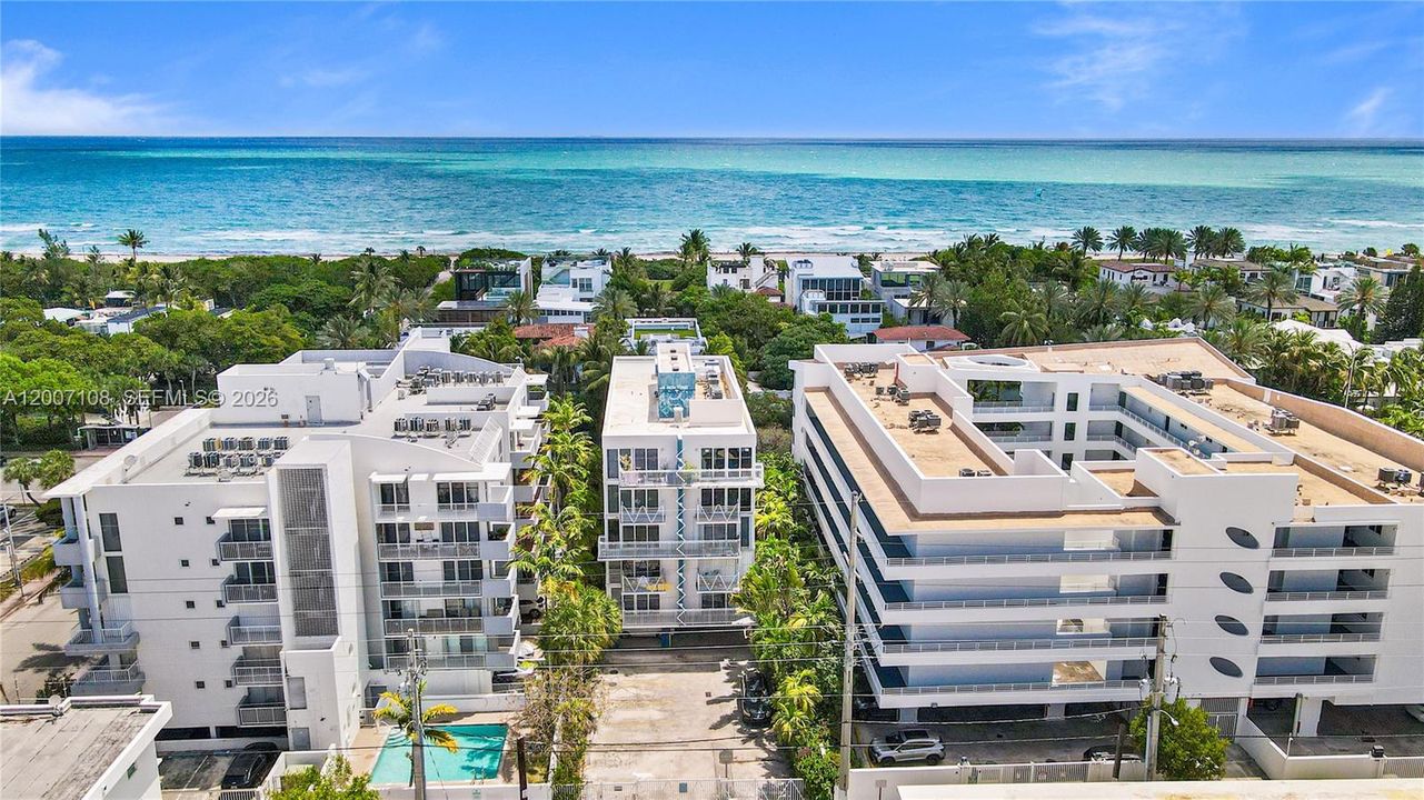 Recently Sold: $569,000 (2 beds, 2 baths, 1360 Square Feet)