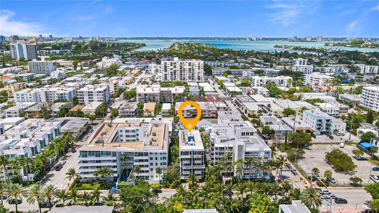 Recently Sold: $569,000 (2 beds, 2 baths, 1360 Square Feet)